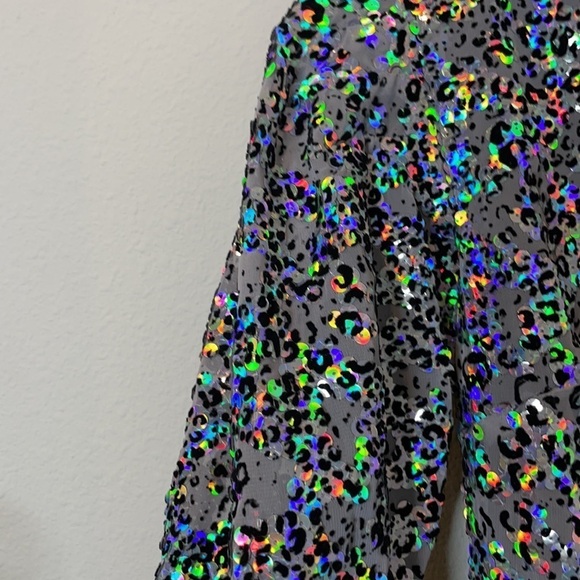 NWT Sandra Mansour
Sequined Velvet Leopard Mini - Picture 11 of 17